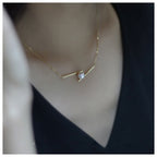 Balance Beam Pearl-Set Clavicle Necklace