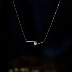 Balance Beam Pearl-Set Clavicle Necklace